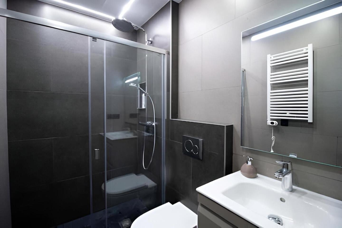 Apartamento Moderno A 5 Min Del Funicamp, 1-2 Енкамп Экстерьер фото